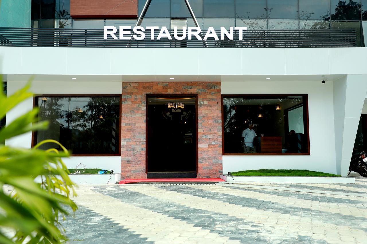 Wayanad Royal Crown Hotel Kalpetta Eksteriør billede