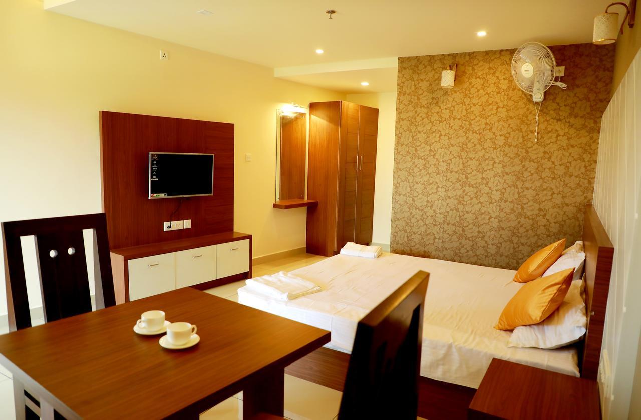 Wayanad Royal Crown Hotel Kalpetta Eksteriør billede