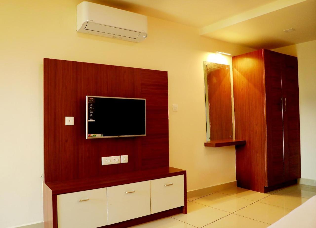 Wayanad Royal Crown Hotel Kalpetta Eksteriør billede